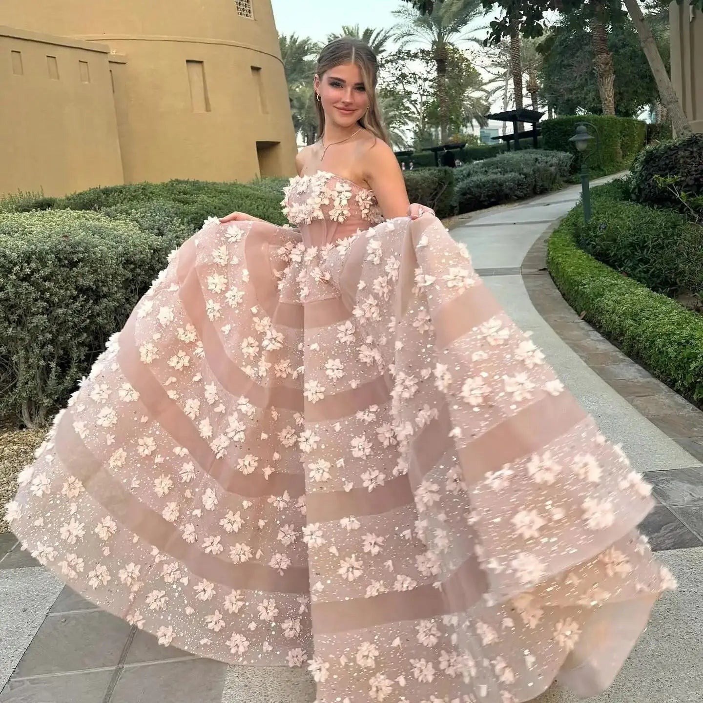 Women's Clothing Online Light Pink Strapless Beaded Tulle Evening Dresses with 3D Handmade Flowers Women Prom Gown Birthday Photoshoot Dresses