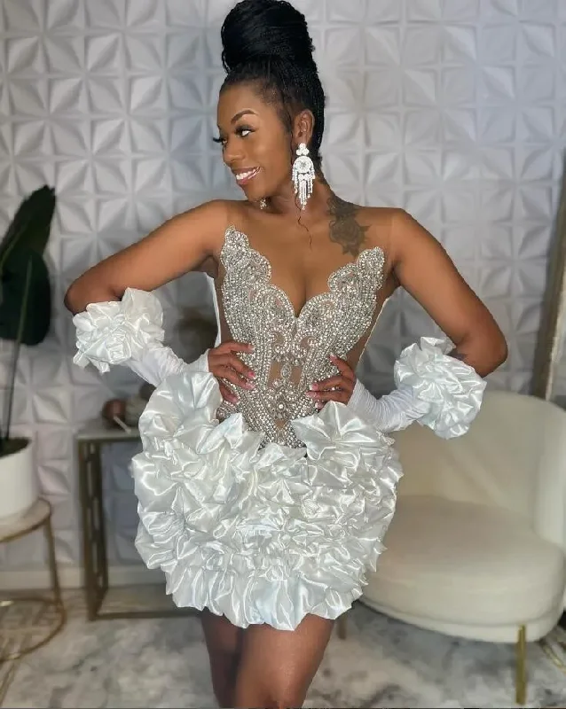 Outlet Clothing Little White Dress Sparkly Short Prom Homecoming Dresses for Black Girl Luxury Diamond Crystal Birthfay Gala Gown with gloves