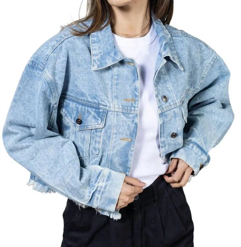 Women's Transitional Clothes Kendall Cropped Jacket In Denim Wash