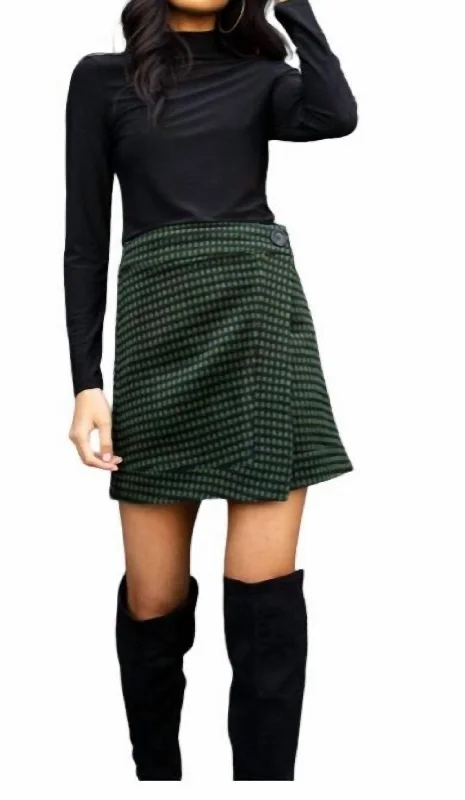 Sophisticated Women's Fashion Dally Mini Skirt In Green Dot