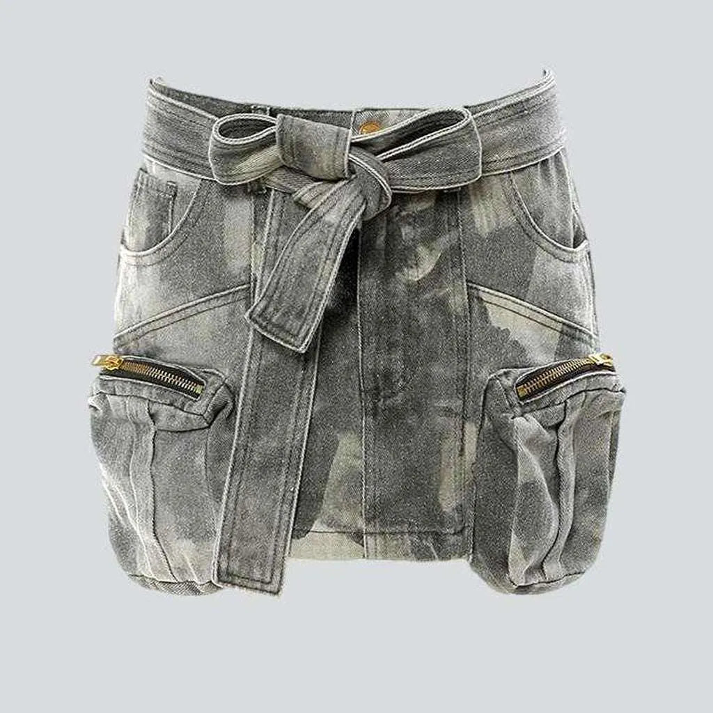 Women's Effortless Casual Outfit Grey camouflage print denim skirt