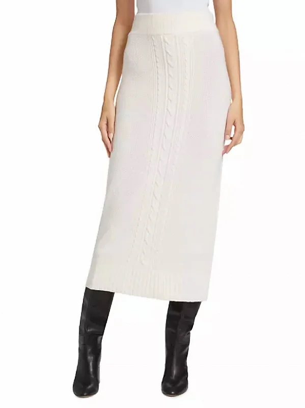 Plus Size Women's Fashion Valentin Cable Knit Skirt In Blanc